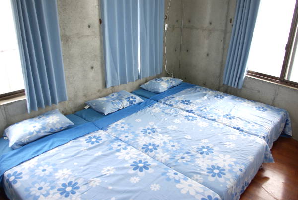 トリプルルーム